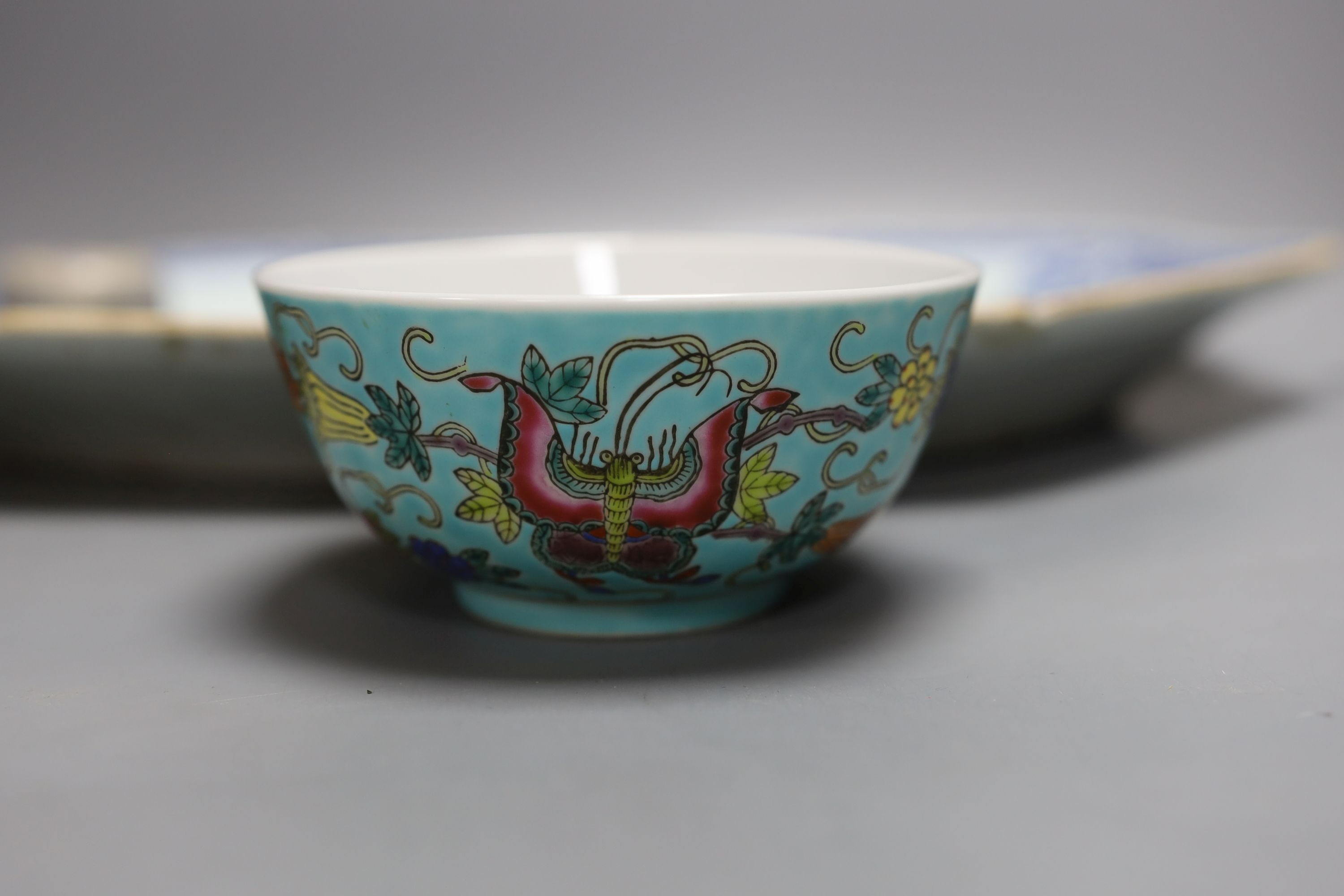 A 15th century Annamese blue and white box and cover, an 18th century Chinese blue and white dish and other Chinese ceramics (7)